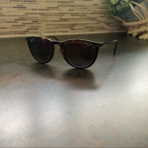 Women’s Ray-Ban Sunglasses